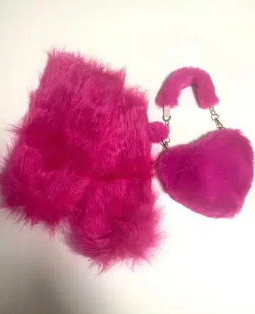 [ Y2K 갸루 ] 핑크 퍼 레그 워머 & 하트 백 세트