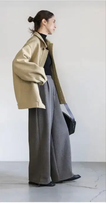 New 소프트 터치 맨투맨 루즈 팬츠 속기모 프리