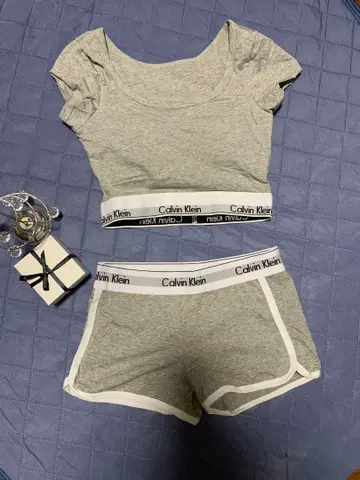 캘빈 클라인 그레이 셋업