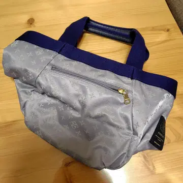 그레이 나일론 토트백