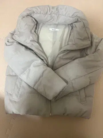 코스트코 remiel 숏 기장 다운 코트 L 화이트 베이지