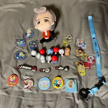 봉제 인형과 굿즈 세트