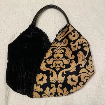 Think Bee! 벨벳과 프린트의 핸드백