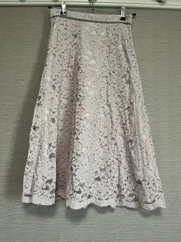 프로포션 바디 드레싱 레이스 스커트