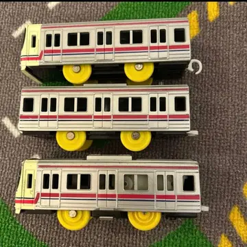 프라레일 게이오 전철