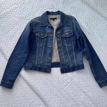 유니클로 M 사이즈 데님 자켓 인디고 블루