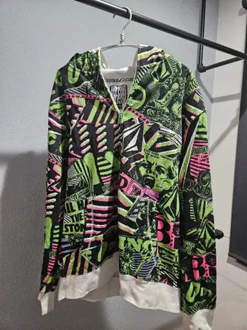 초레어 VOLCOM 볼컴 풀 페이스 후드티 사이즈 XL