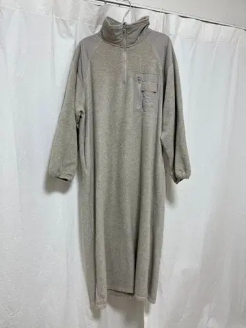 니코앤드 원피스 그레이 하이넥 롱 원피스