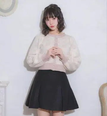 pium 모노그램 비쥬 가디건