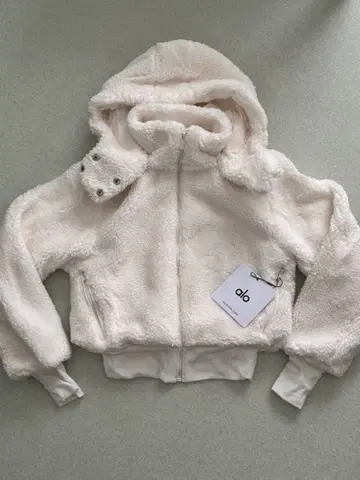 [ 미사용 새상품 ] alo yoga Foxy sherpa 자켓