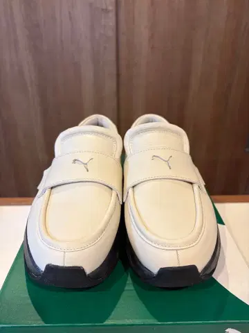 [컨디션 최상] PUMA 스니커즈 로퍼 화이트 24cm