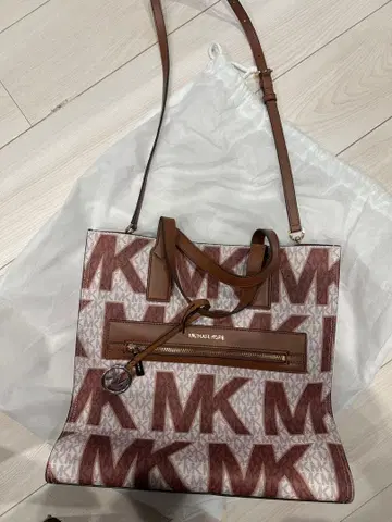 마이클 코어스 로고 토트백