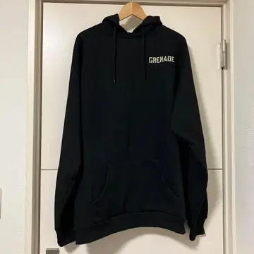 GRNADADE 블랙 후드 부착 속기모 후드티