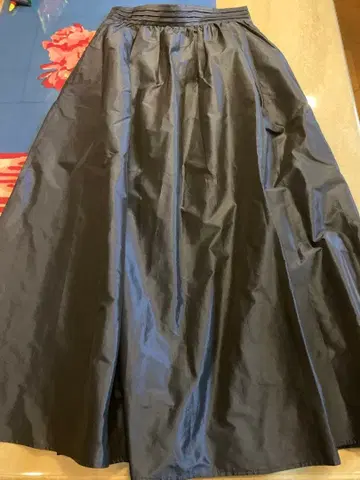 1er Arrondissement 블랙 플레어 스커트