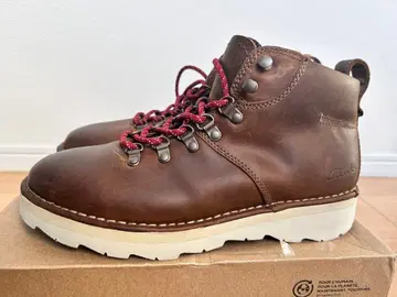 미사용 새상품 Clarks 브라운 하이컷 부츠 26.5