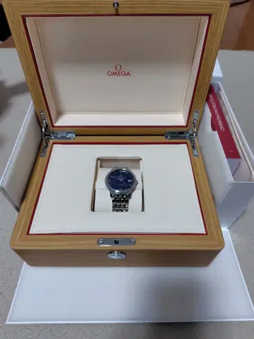 OMEGA 드 빌 프레스티지 코-액시얼 크로노미터 데이트