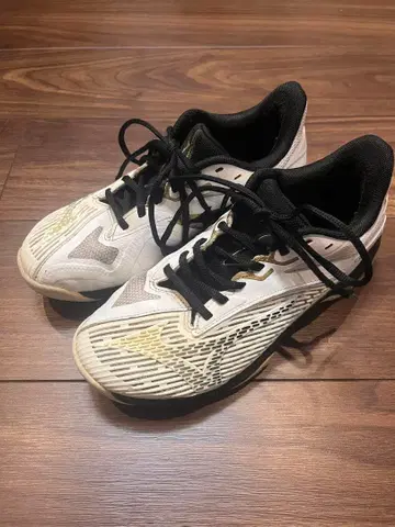 미즈노 웨이브 엑시드 라이트 2 24cm 와이드 화이트/블랙