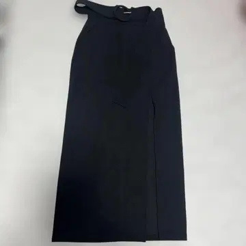[ MURUA ] 블랙 타이트 스커트 벨트 포함