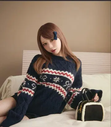 titty&Co. 노르딕 리본 니트