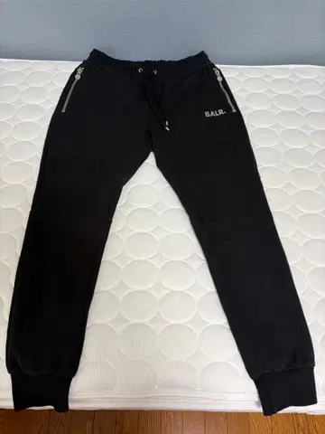 BALR. 블랙 조거 팬츠 M 사이즈