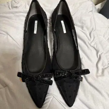 RANDA 라메 리본 튤 펌프스