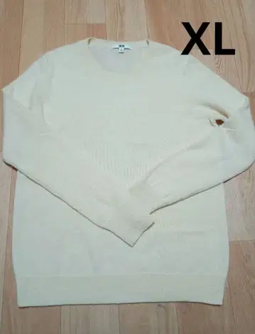 새상품급 캐시미어 화이트 아이보리 크루넥