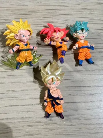 드래곤볼 UDM 초사이어인 손오공 4체 세트