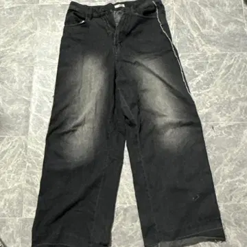 블랙 데님 팬츠 사이드 화이트 스티치