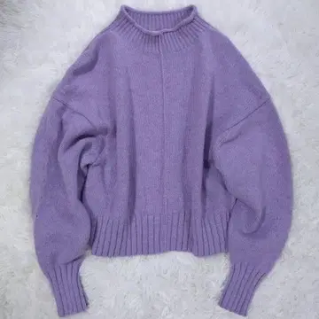 맥피 투모로우랜드 울 캐시미어 하이넥 니트 라벤더