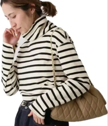 Framework 보더 티셔츠