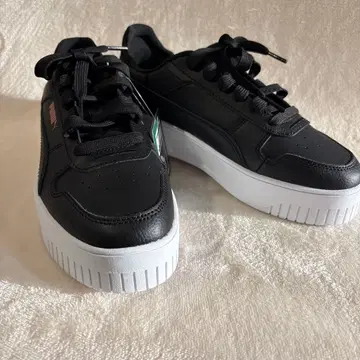 [ 새상품 ] PUMA 칼리나 스트릿 24cm