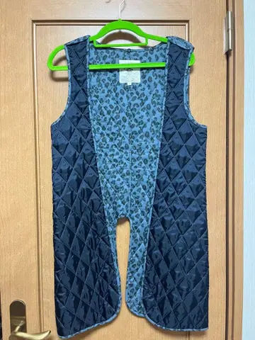 네이비 퀼팅 슬리브리스 베스트 사이즈 38