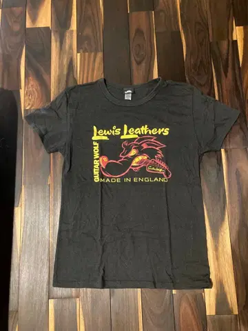 Lewis Leathers 기타 울프 T셔츠 M 사이즈