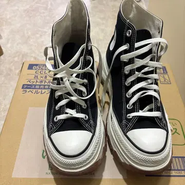 Converse 블랙 하이컷 스니커즈