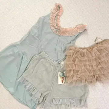 [ 새상품 ] 택 포함 젤라또피케 프릴 숏팬츠 후쿠스케 기타 묶음 판매