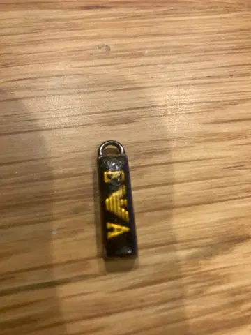 EVA 각인 아르마니 펜던트 탑