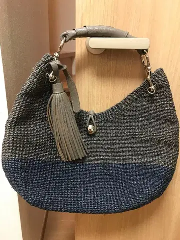 TOFF&LOADSTONE 그레이와 네이비 핸드백