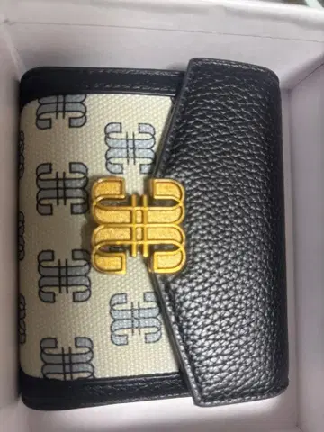 3단 폴더형 지갑 블랙 아이보리 JILLSTUART