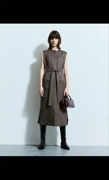 새상품급 알아바일 멜란지 미니 해링본 베스트 원피스