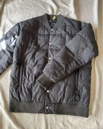 TAION 그레이 다운 스타디움 점퍼 s