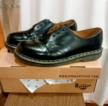 닥터마틴 3홀, 사이즈 10UK
