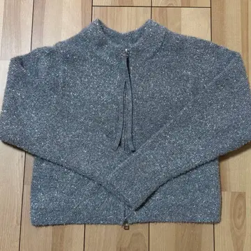 아담로페 라메 니트