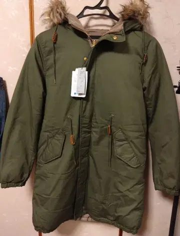 [리버서블] 퍼 달린 모즈 코트