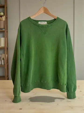 빔즈 [ 별주 ] REMI RELIEF / 빈티지 가공 양V 맨투맨