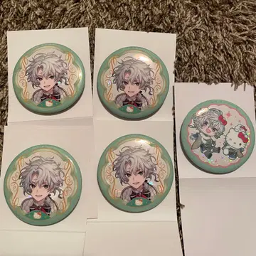 니지산지 무라쿠모 카게츠 산리오 콜라보 캔뱃지