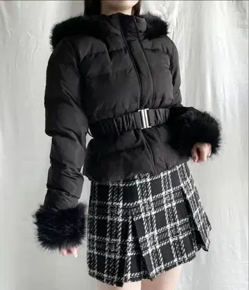 NOMAE 숏 허리 마크다운 코트 블랙