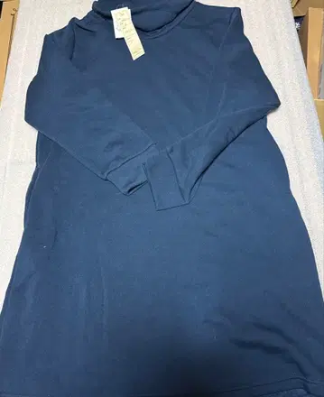 네이비 속기모 터틀 원피스