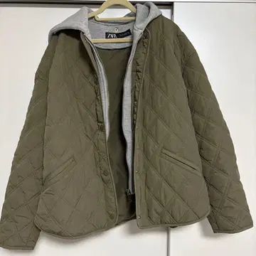새상품급 ZARA 카키 퀼팅 자켓 후드 부착