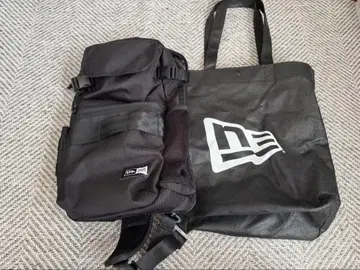 뉴에라 NEWERA 슬링 바디백 12L 블랙