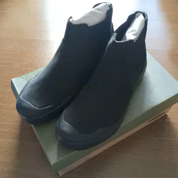 미사용 새상품 KEEN 엘레나 첼시 부츠